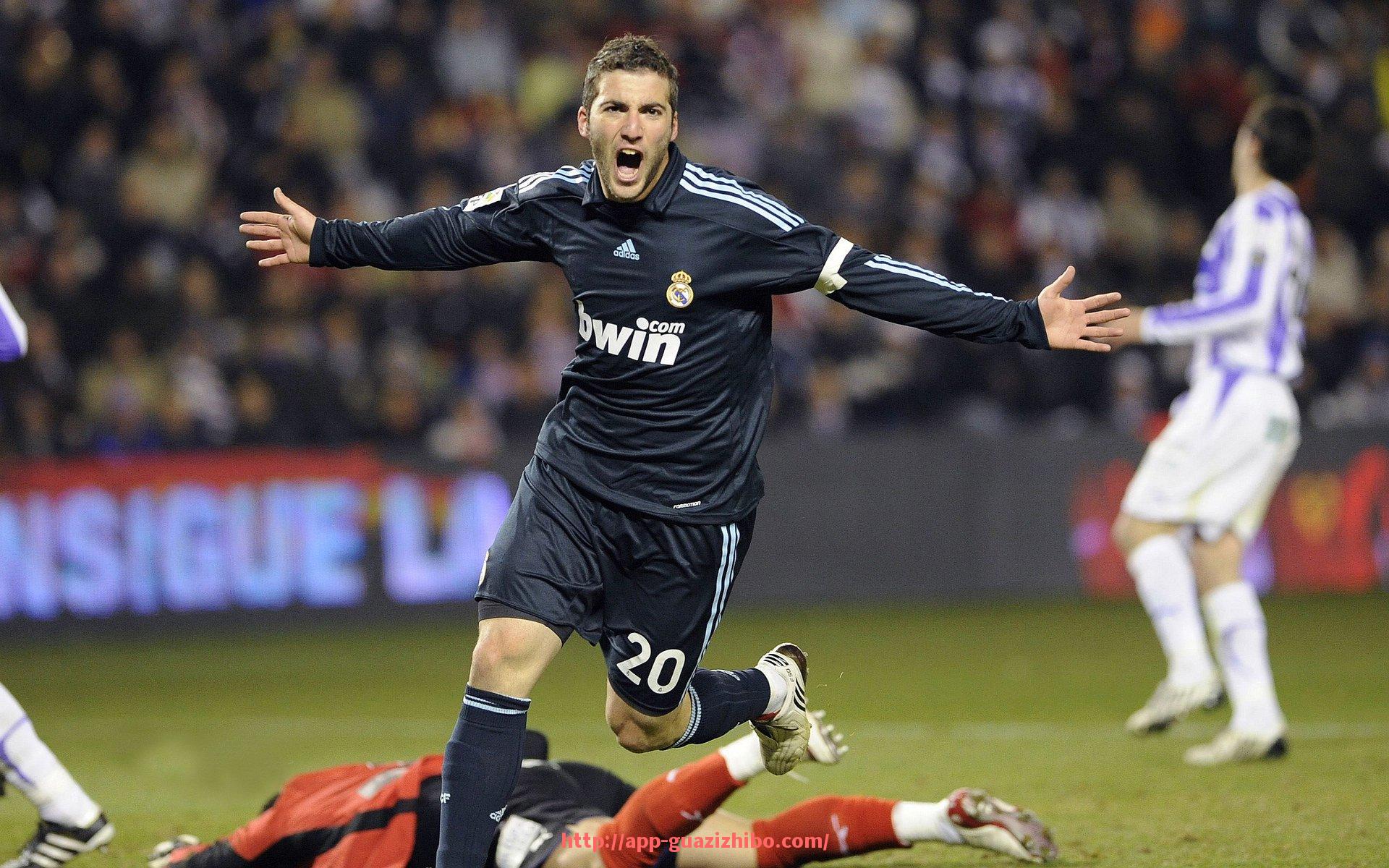 瓜子直播-类似绳子的健身器材在力量训练与协调性提升中的作用分析